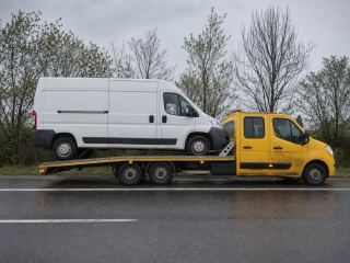 Transport busa dostawczego wiosną – Krosno